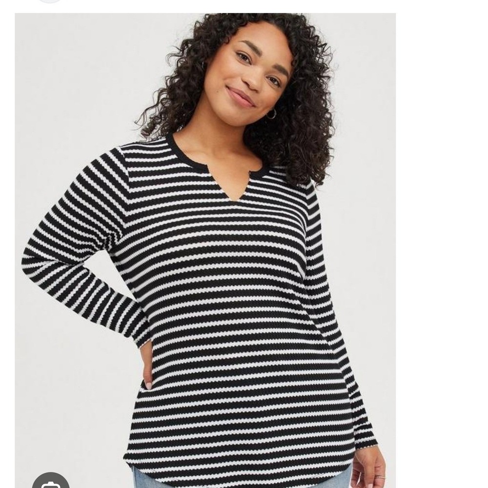 TORRID Black White Stripe Ribbed V Notch Long Sleeve Tunic Top Plus Size 4X